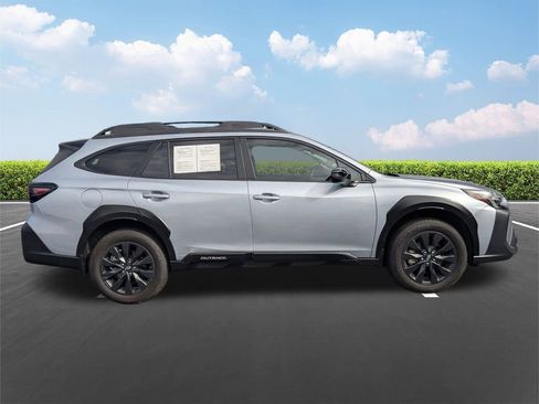 Used 2025 Subaru Outback Onyx Edition XT w/ Popular Package #2 image 3