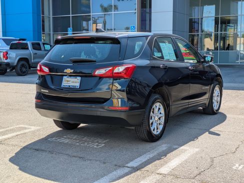 Used 2020 Chevrolet Equinox LS FWD image 5