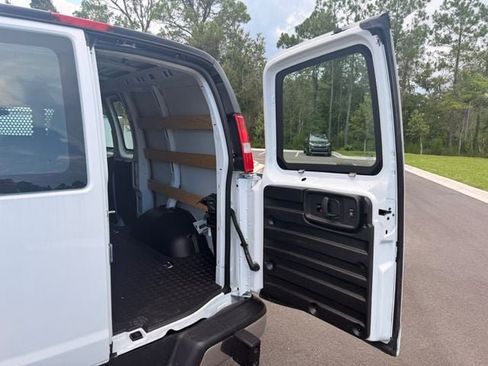 Used 2025 Chevrolet Express 2500 w/ Driver Convenience Package RWD image 14