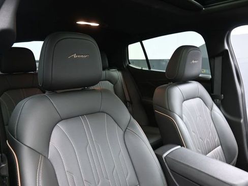 Used 2025 Buick Envista Avenir FWD image 28