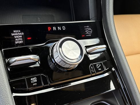 Used 2024 Jeep Grand Cherokee Summit w/ Adv Protech Group IV image 37