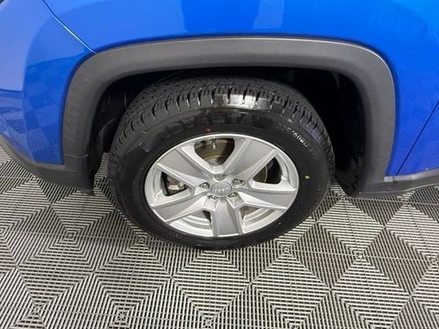 Used 2022 Jeep Compass Latitude w/ Convenience Group AWD/4WD image 13