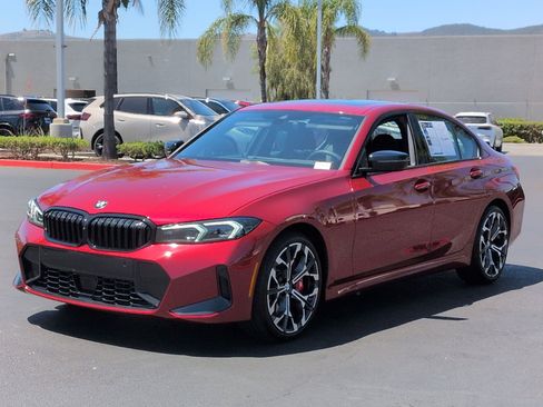 Used 2026 BMW 330i Sedan w/ M Sport Package RWD image 5