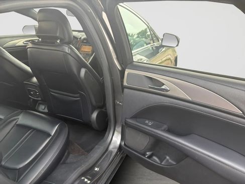 Used 2019 Lincoln MKZ Premiere AWD/4WD image 17