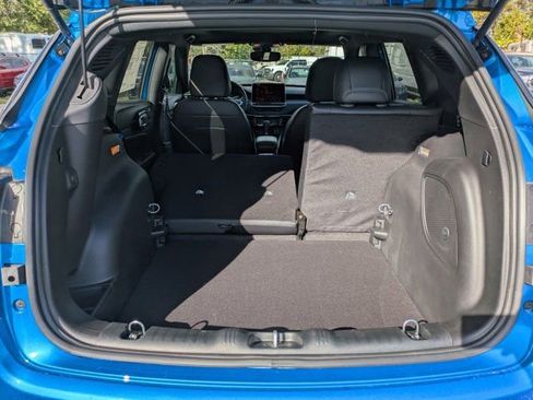 New 2026 Jeep Compass Latitude w/ Sun and Sound Group image 11