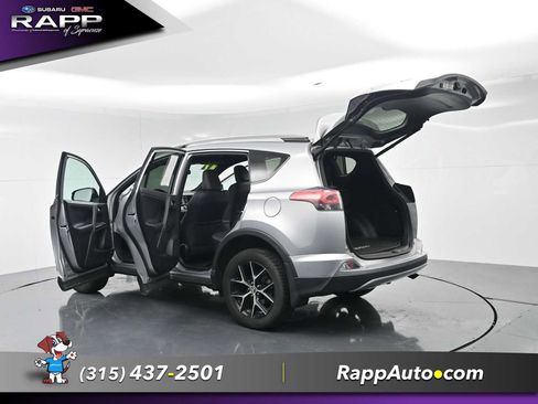 Used 2017 Toyota RAV4 SE AWD/4WD image 37