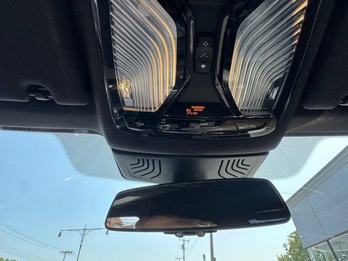 Used 2019 BMW 530e w/ Convenience Package RWD image 31