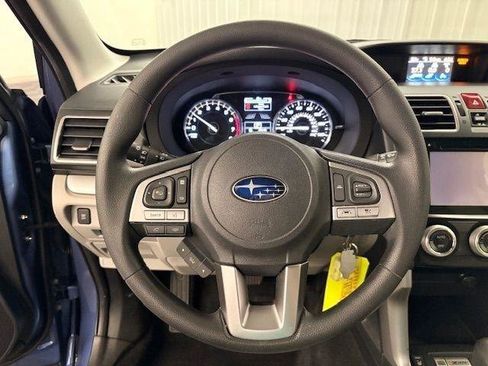 Used 2017 Subaru Forester 2.5i Premium image 11
