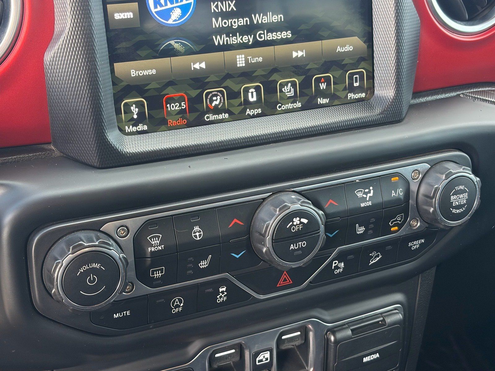 Used 2019 Jeep Wrangler Unlimited Rubicon AWD/4WD image 24