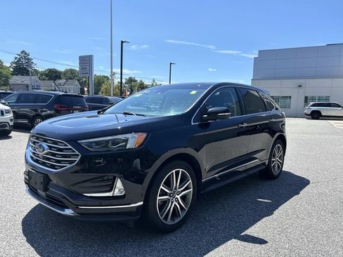 Used 2019 Ford Edge Titanium w/ Equipment Group 301A AWD/4WD image 7