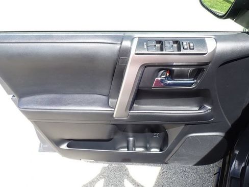 Used 2024 Toyota 4Runner SR5 Premium w/ Moonroof Package AWD/4WD image 21