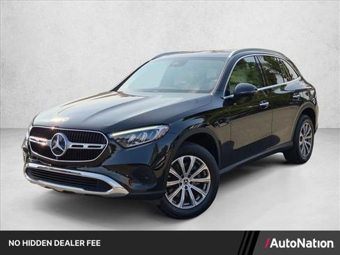Used 2023 Mercedes-Benz GLC 300 image 1