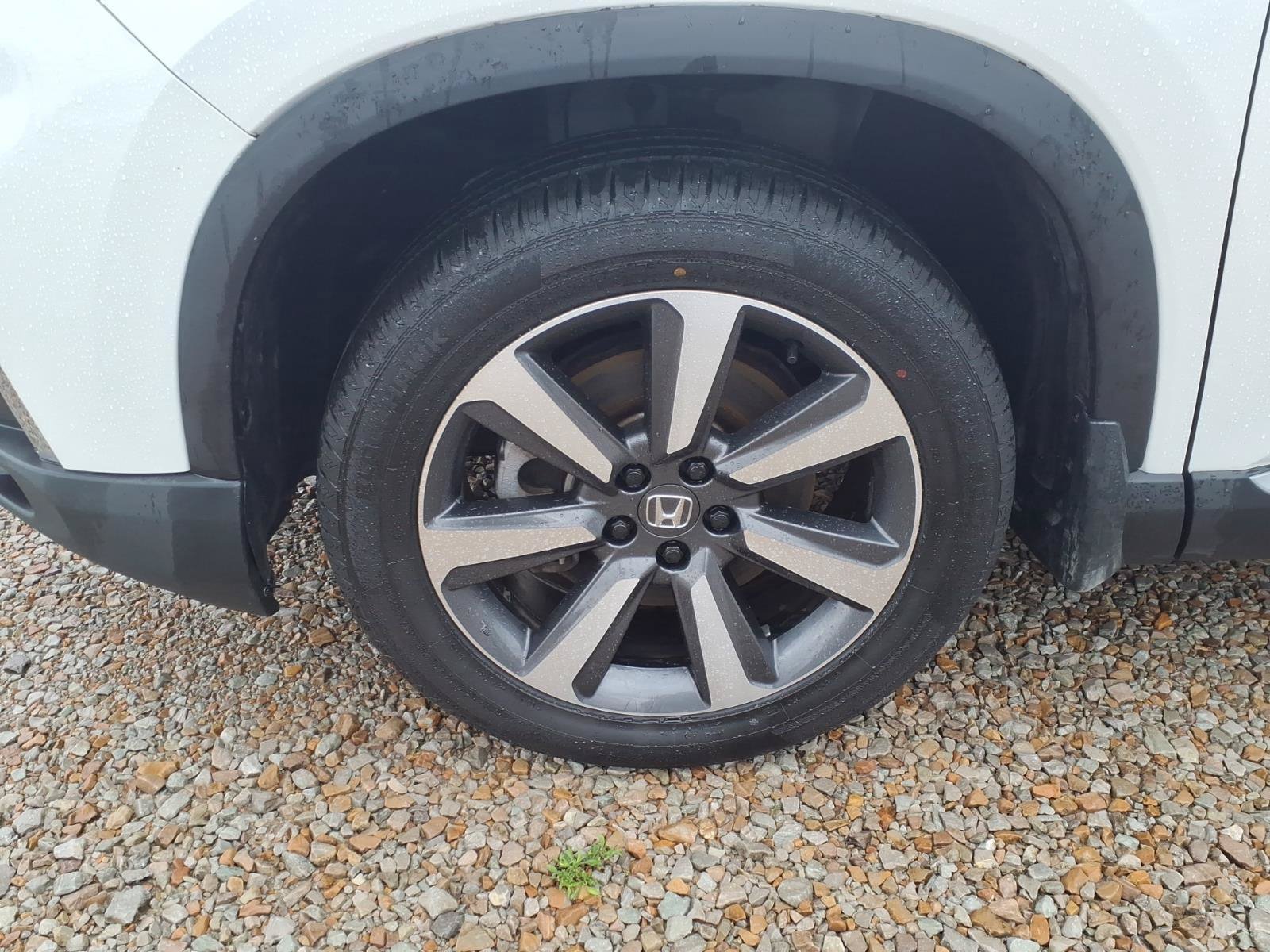 Certified 2023 Honda Pilot Touring image 9