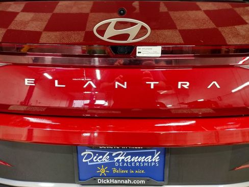 Certified 2025 Hyundai Elantra Sport image 15