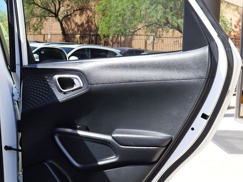 Used 2021 Kia Soul S image 26