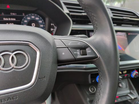 Used 2023 Audi Q3 2.0T Premium w/ Black Optic Sport Package image 22