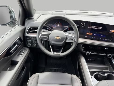 New 2026 Chevrolet Tahoe Premier w/ Sun And Tow Package AWD/4WD image 11