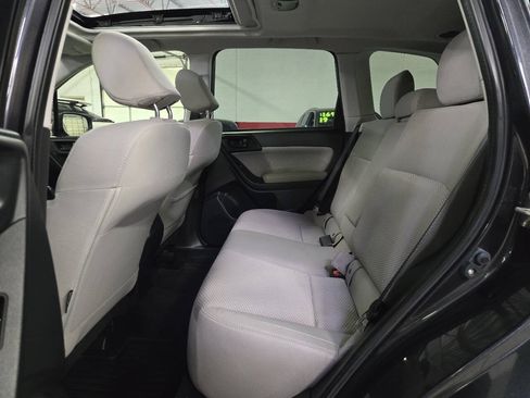 Used 2017 Subaru Forester 2.5i Premium AWD/4WD image 21