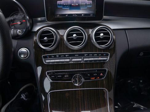 Used 2017 Mercedes-Benz C 300 4MATIC Sedan image 12