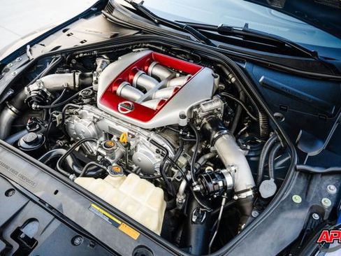 Used 2014 Nissan GT-R Premium AWD/4WD image 78
