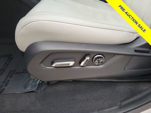 Certified 2026 Acura MDX w/ Technology Package FWD image 14