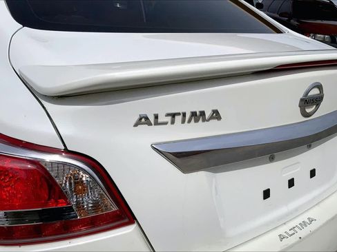 Used 2013 Nissan Altima 2.5 SL w/ 2.5 Moonroof Pkg image 32