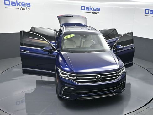 Used 2022 Volkswagen Tiguan SEL R-Line image 61