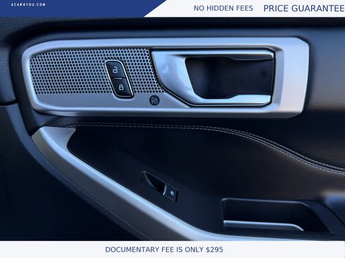 Used 2021 Ford Explorer Limited w/ Equipment Group 301A image 21