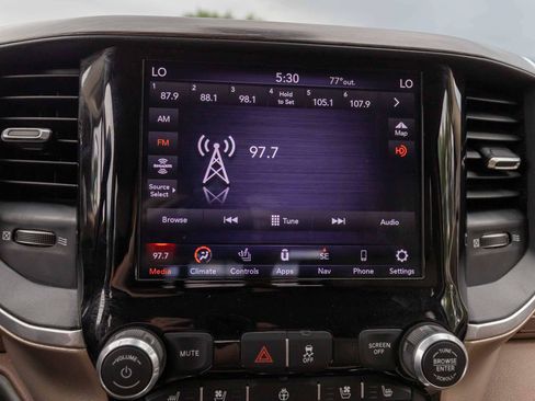 Used 2020 RAM 3500 Laramie AWD/4WD image 24