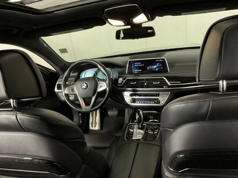 Used 2016 BMW 750i xDrive AWD/4WD image 16