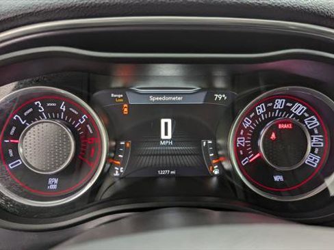 Used 2016 Dodge Challenger R/T image 23