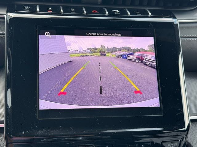 New 2025 Jeep Grand Cherokee Laredo X w/ Luxury Tech Group I AWD/4WD image 21