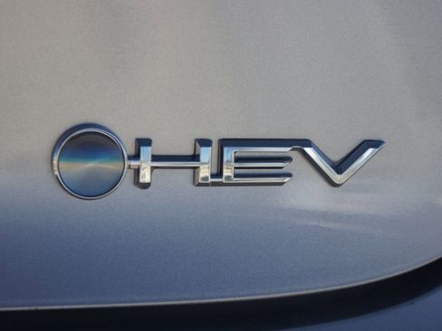 Used 2024 Toyota Prius Limited w/ Limited Premium Package image 18