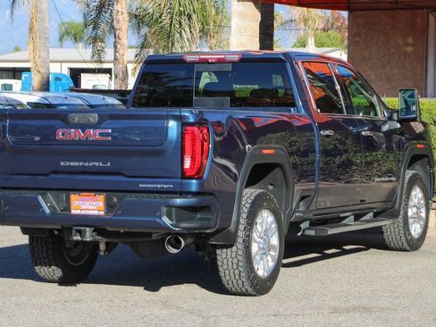 Used 2020 GMC Sierra 2500 Denali w/ Denali Ultimate Package image 10