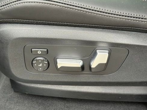 New 2026 BMW X5 xDrive50e w/ M Sport Package image 18