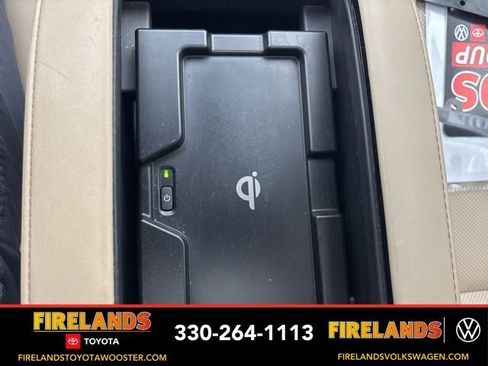 Used 2021 Toyota Highlander Limited image 23