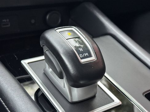 Used 2024 Mitsubishi Outlander SE image 26