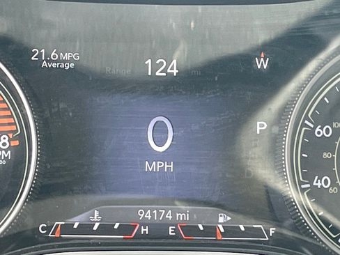 Used 2019 Jeep Cherokee Limited image 14