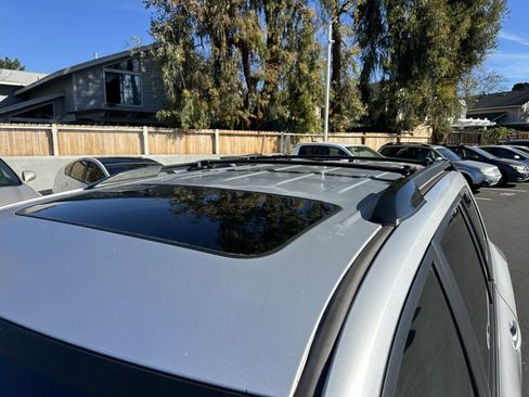 Used 2012 Toyota Highlander SE image 8