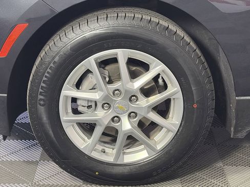 Used 2022 Chevrolet Equinox LT FWD image 10