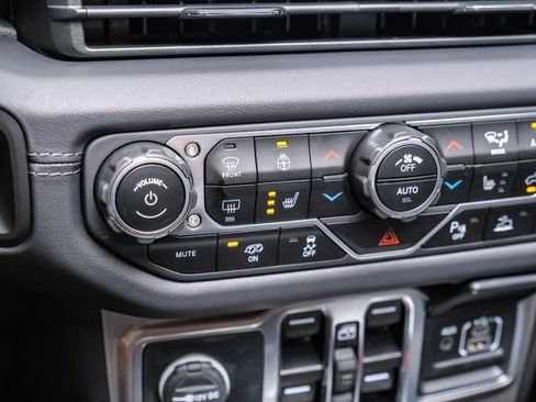 Used 2024 Jeep Wrangler Unlimited Rubicon 392 image 74