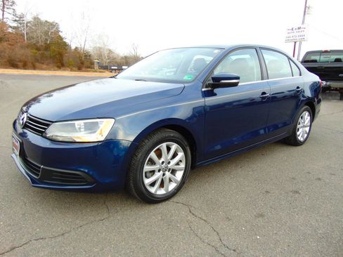 Used 2014 Volkswagen Jetta SE image 26