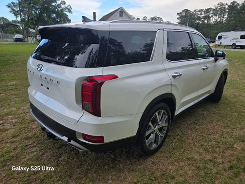 Used 2022 Hyundai Palisade SEL w/ Premium Package FWD image 5