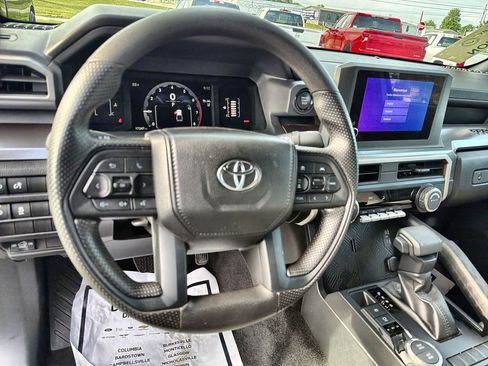 Used 2024 Toyota Tacoma SR5 AWD/4WD image 12