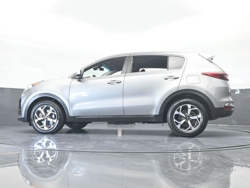 Used 2020 Kia Sportage LX image 53