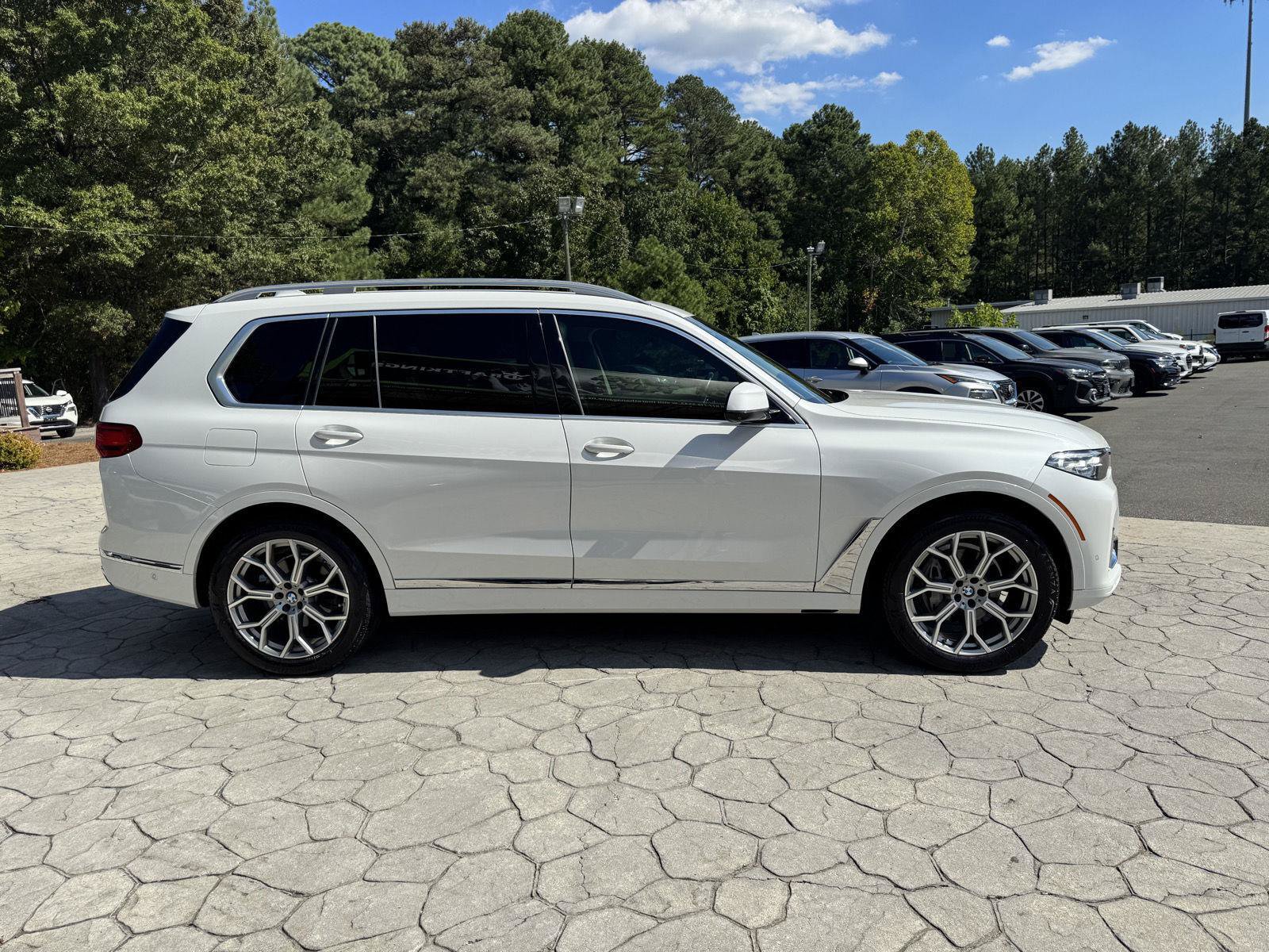 Used 2020 BMW X7 xDrive40i w/ Premium Package AWD/4WD image 21