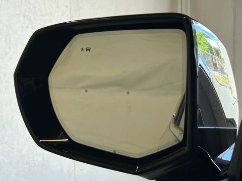 Used 2024 Chevrolet Tahoe Premier image 54