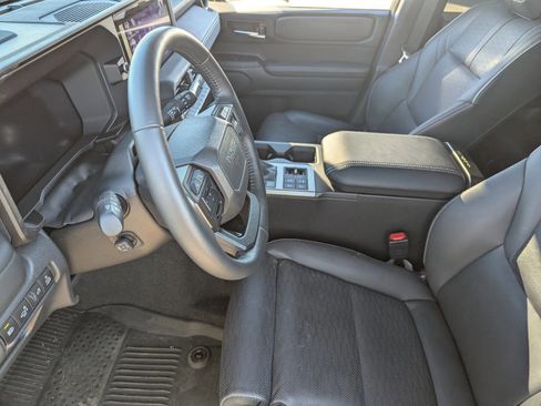 Used 2024 Toyota Land Cruiser image 23