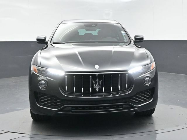 Used 2023 Maserati Levante GT AWD/4WD image 3