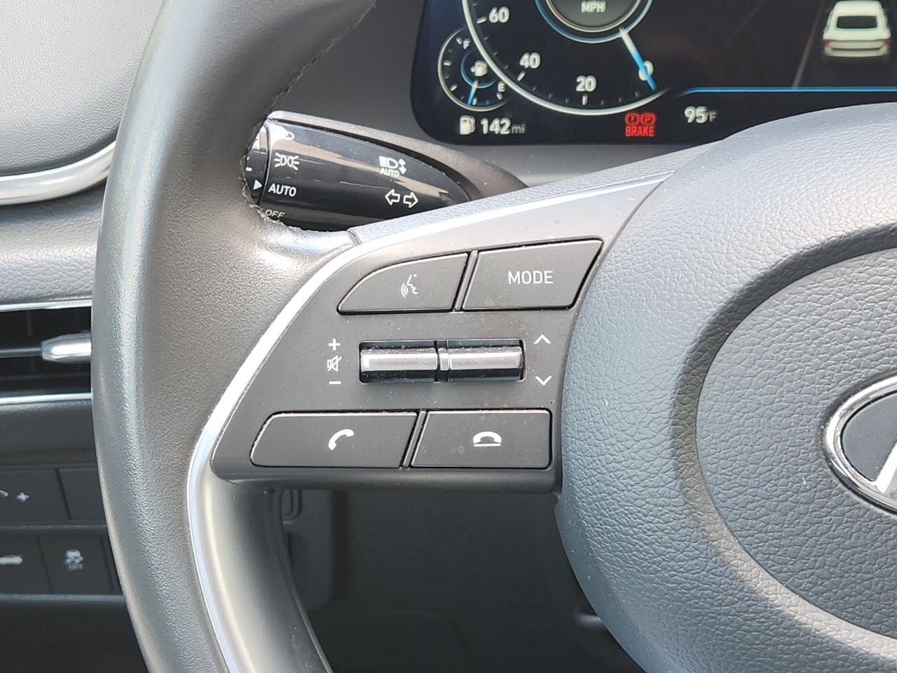 Used 2023 Hyundai Sonata SEL w/ Convenience Package FWD image 27